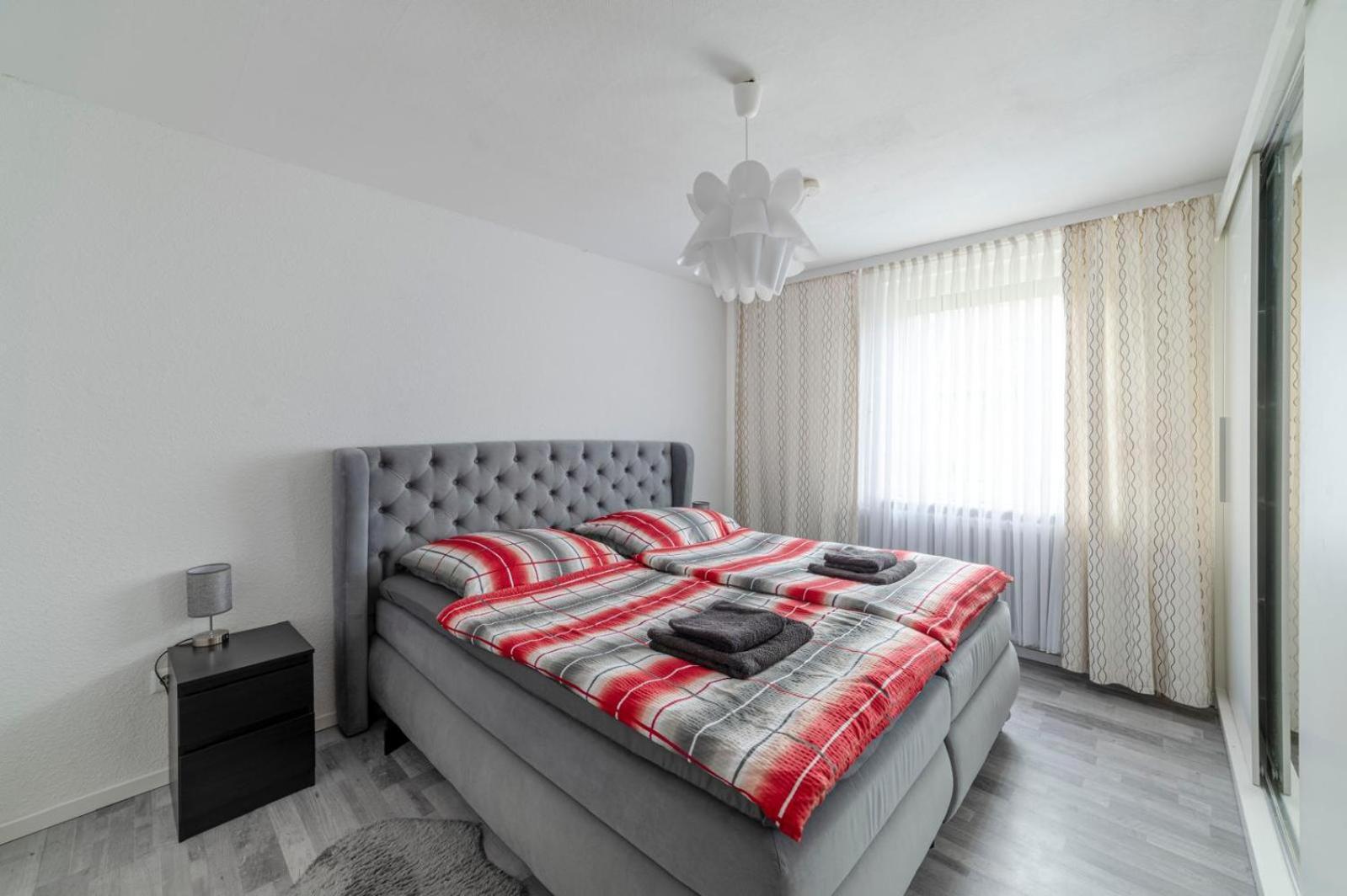 Cozy Villa With Garden, Balcony And Parking Area In Duesseldorf Exterior foto